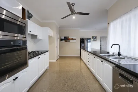 Property photo of 6 Willandra Court Caravonica QLD 4878