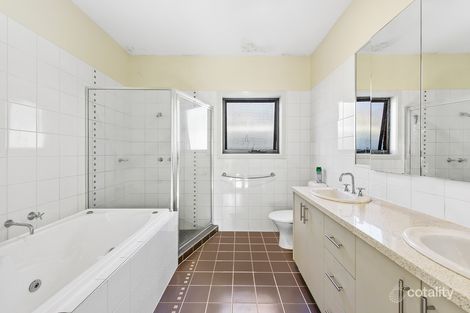 Property photo of 21 Cairn Curran Terrace Caroline Springs VIC 3023