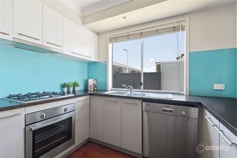 Property photo of 36 Girraween Crescent Parkinson QLD 4115