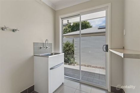 Property photo of 36 Girraween Crescent Parkinson QLD 4115
