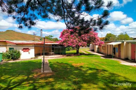 Property photo of 8 Park Road Crows Nest QLD 4355