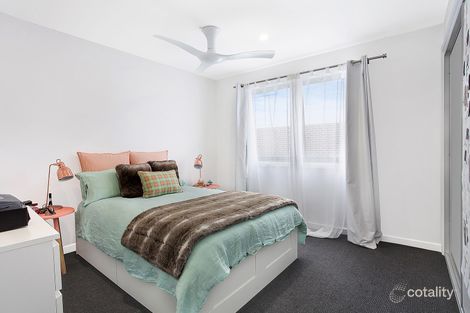Property photo of 69 Rosemont Circuit Flinders NSW 2529
