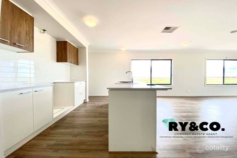 Property photo of 6 Pavey Street Tarneit VIC 3029
