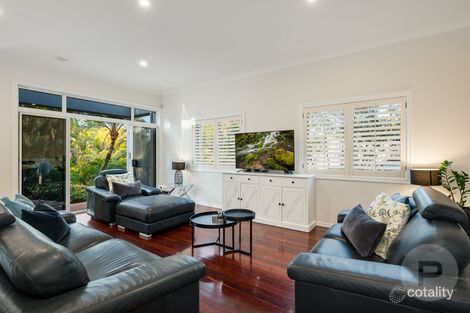 Property photo of 19 Sixth Avenue St Lucia QLD 4067