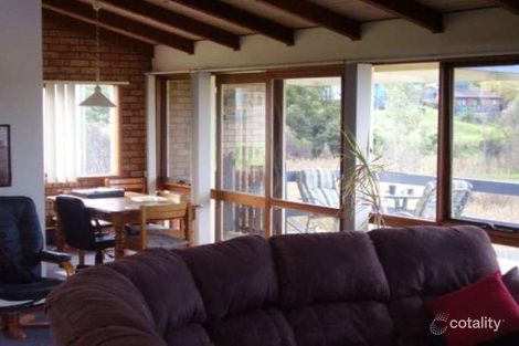 Property photo of 28 Berrambool Drive Berrambool NSW 2548
