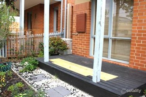 Property photo of 32 Waterford Avenue Maribyrnong VIC 3032