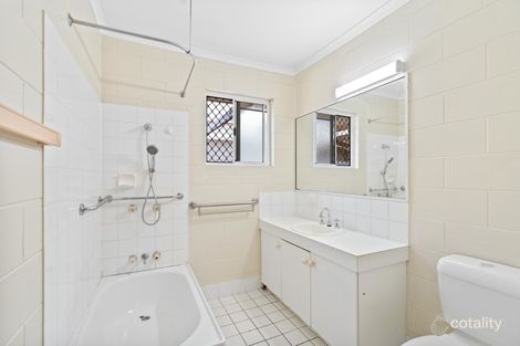 Property photo of 1/8 Ireland Crescent Whitfield QLD 4870
