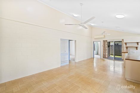 Property photo of 1/8 Ireland Crescent Whitfield QLD 4870