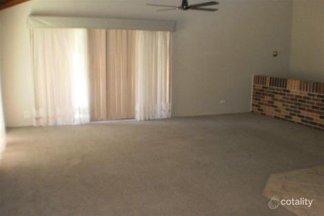 Property photo of 5 Avenue Of The Allies Tanilba Bay NSW 2319