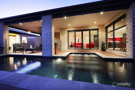 Property photo of 8 Brokenwood Court Langwarrin VIC 3910