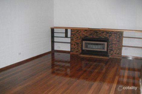 Property photo of 15 Gavin Street Jacana VIC 3047