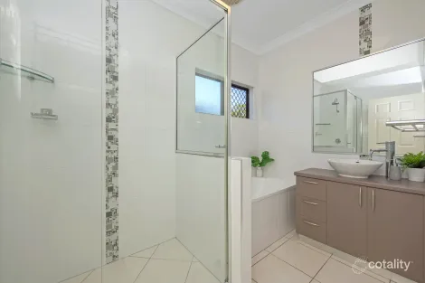 Property photo of 9 Osterlund Place Burdell QLD 4818