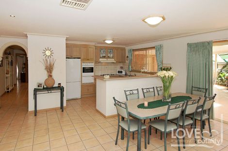 Property photo of 40 Rosenthal Crescent Reservoir VIC 3073