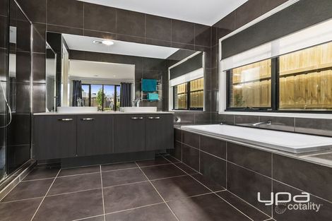 Property photo of 39 Silverdale Drive Darley VIC 3340