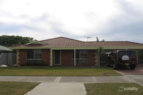 19 Oakwood Cres, Waikiki, WA 6169