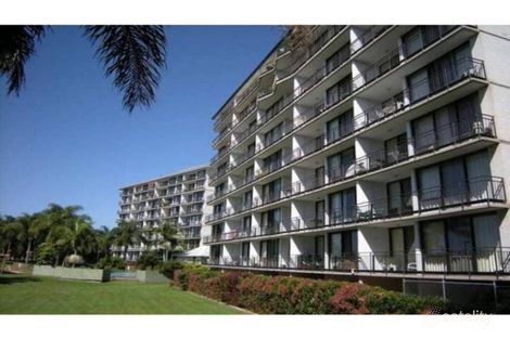 Property photo of 4/11 Fairway Drive Clear Island Waters QLD 4226