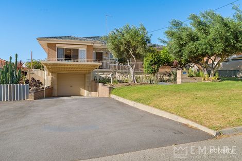 30 Pomfret Rd, Spearwood, WA 6163