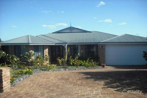 56 Combewood Loop, Carramar, WA 6031