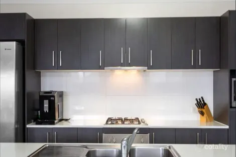 Property photo of 27 Skyblue Circuit Yarrabilba QLD 4207