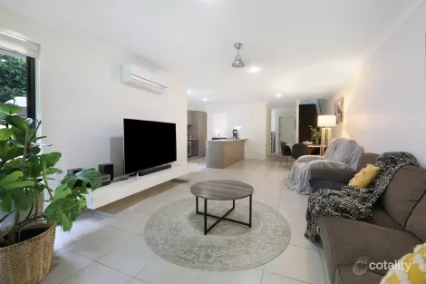 2/41 Springwood Ave, Pacific Pines, QLD 4211