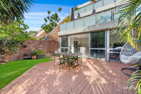 2/111 Rio Vista Bvd, Broadbeach Waters, QLD 4218