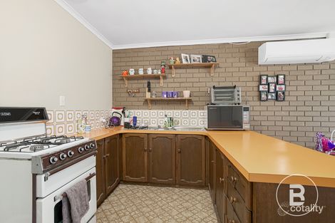 Property photo of 2/118-120 Grant Street Sebastopol VIC 3356