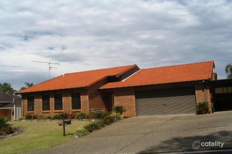 17 Koombala Gr, Cordeaux Heights, NSW 2526