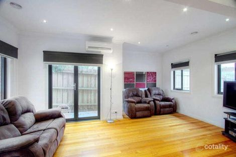 Property photo of 2/65 Blamey Street Bentleigh East VIC 3165
