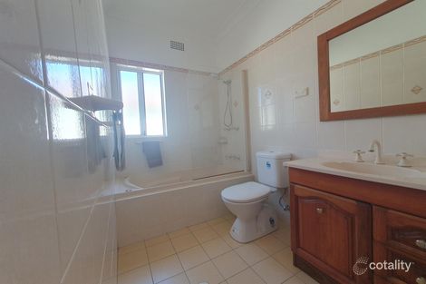 Property photo of 18 Bocking Avenue Bradbury NSW 2560