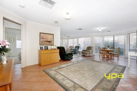 Property photo of 20 Saronvale Crescent Hillside VIC 3037