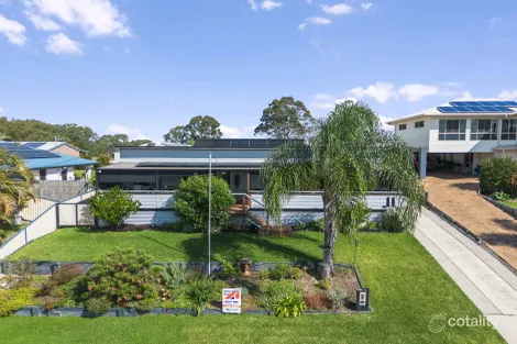 Property photo of 11 Joycelyn Terrace River Heads QLD 4655