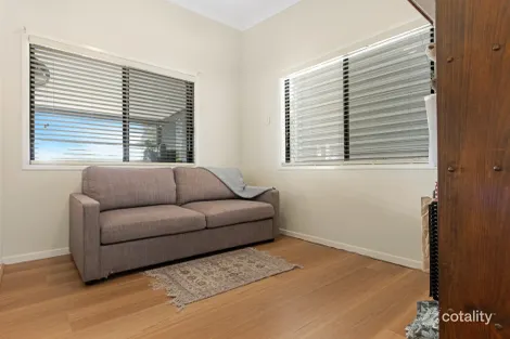 Property photo of 11 Joycelyn Terrace River Heads QLD 4655