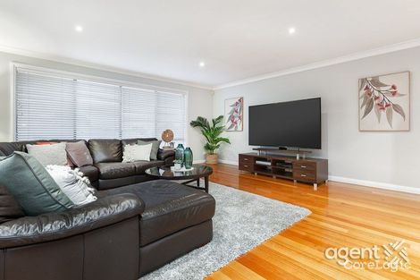 Property photo of 2 Leichhardt Way Berwick VIC 3806