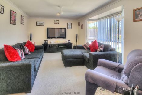 Property photo of 32 Solandra Circuit Regents Park QLD 4118
