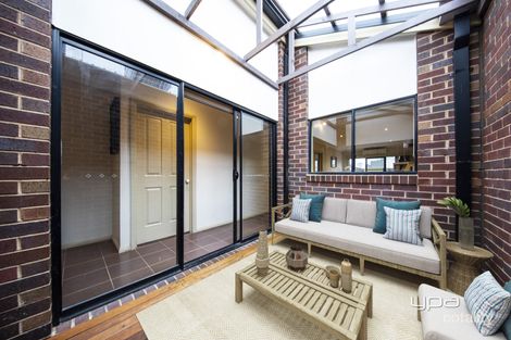 Property photo of 1/51 Jade Way Hillside VIC 3037