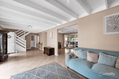 Property photo of 2 Leicester Close Deepdale WA 6532