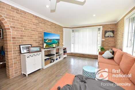 Property photo of 11 Oasis Parade Tuncurry NSW 2428