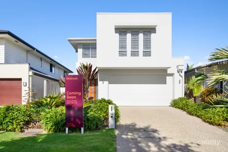Property photo of 35 Keelson Crescent Hope Island QLD 4212