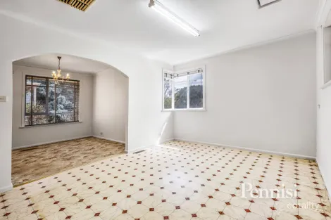 Property photo of 70 Grange Road Airport West VIC 3042