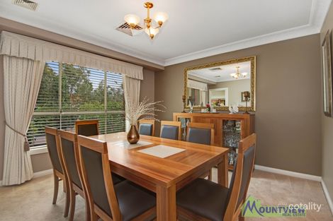 Property photo of 8 Evesham Court Norwest NSW 2153
