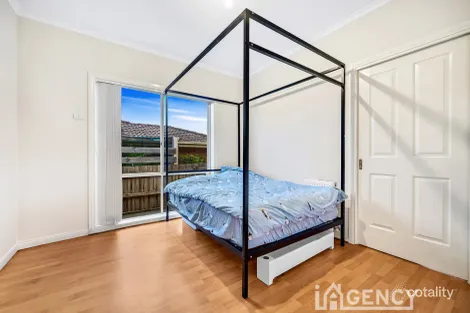 Property photo of 39 Renee Avenue Endeavour Hills VIC 3802