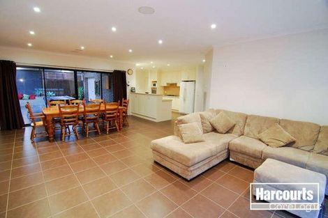 Property photo of 36 Bronson Circuit Cranbourne North VIC 3977