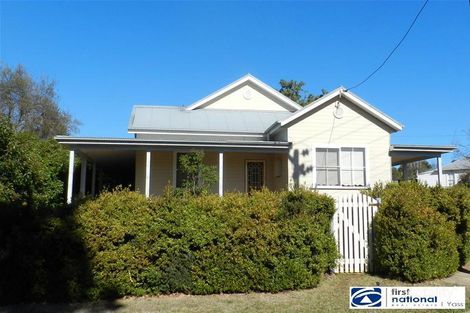 28 Mont St, Yass, NSW 2582