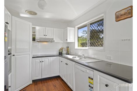 Property photo of 2 Tamatea Drive Bellbird Park QLD 4300