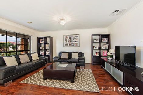 Property photo of 9 York Close Taylors Hill VIC 3037