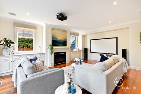 Property photo of 10 Nerreman Gateway Eltham VIC 3095