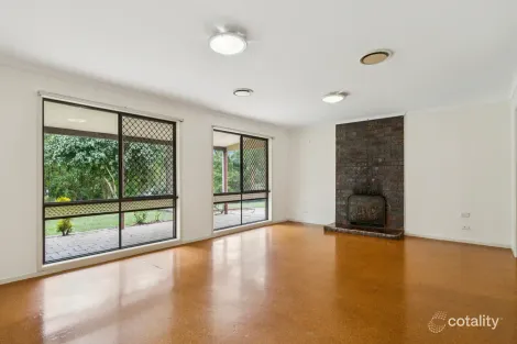 Property photo of 31 Voyager Drive Karalee QLD 4306