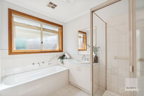 Property photo of 37A Chirnside Avenue Werribee VIC 3030