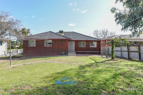Property photo of 30 Minnamurra Crescent Hillvue NSW 2340