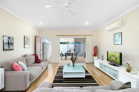 17/2 Grand Pde, Parrearra, QLD 4575